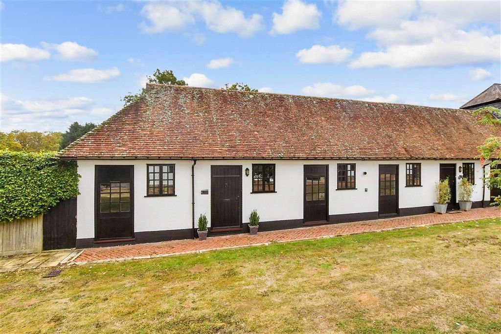 Property photo 3 of 20 H4Dei - External (Brochure)