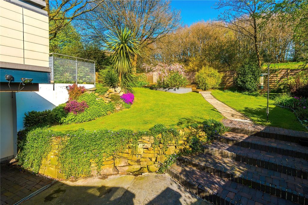 Property photo 2 of 67 Picture No. 22