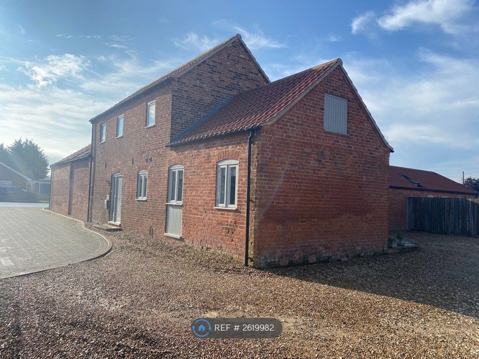 Property photo 2 of 11
