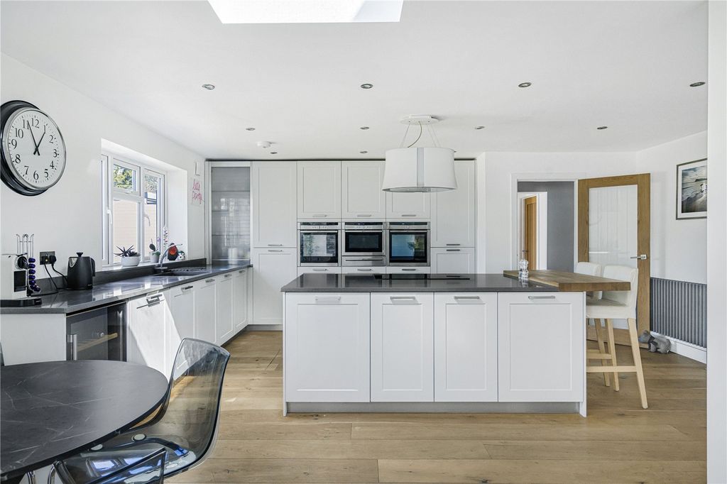 Property photo 3 of 15 Kitchen