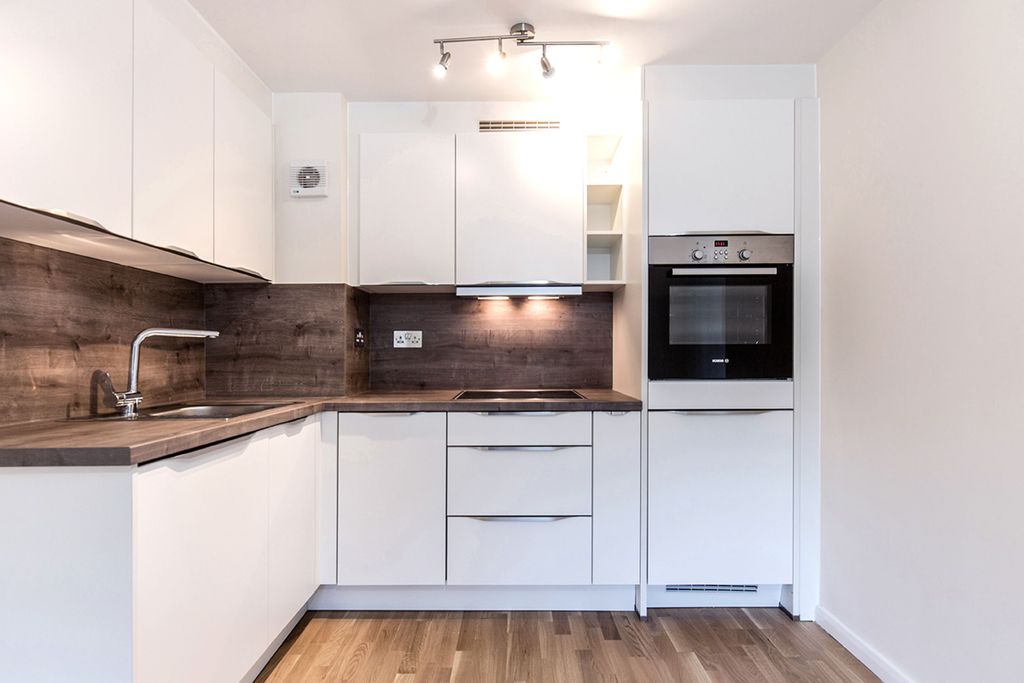 Property photo 1 of 10 Kitchen (Example)