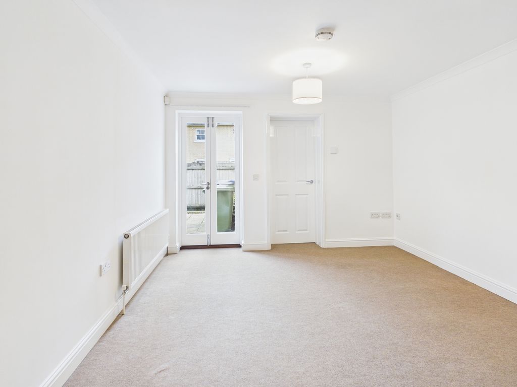 Property photo 2 of 9 Cam03259G0-Pr0266-Still005