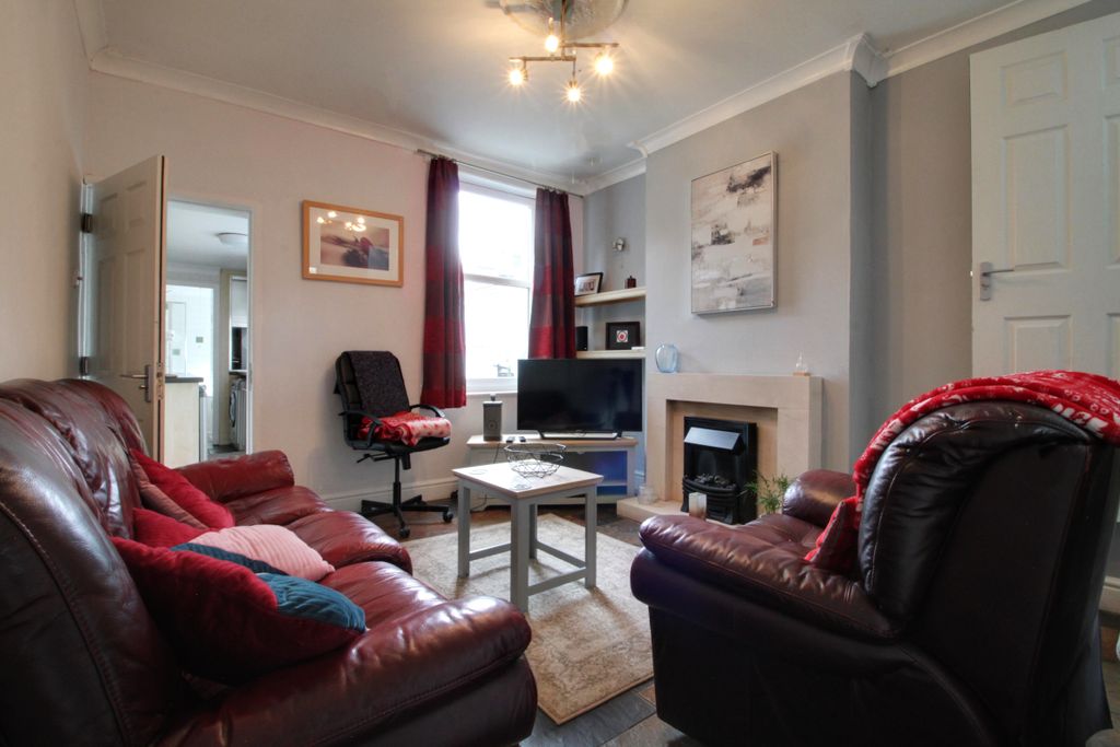 Property photo 3 of 16