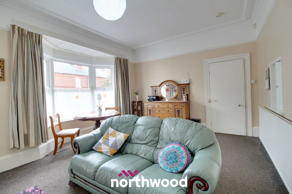Property photo 2 of 36