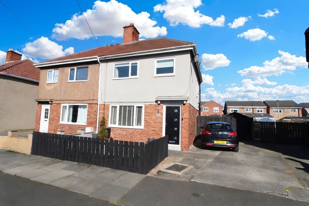 Property photo 1 of 20 Front Exterior