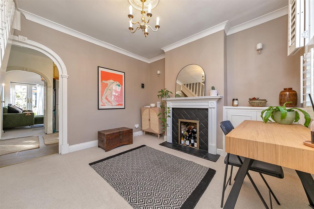 Property photo 3 of 23 59Portlandstreet-23.Jpg