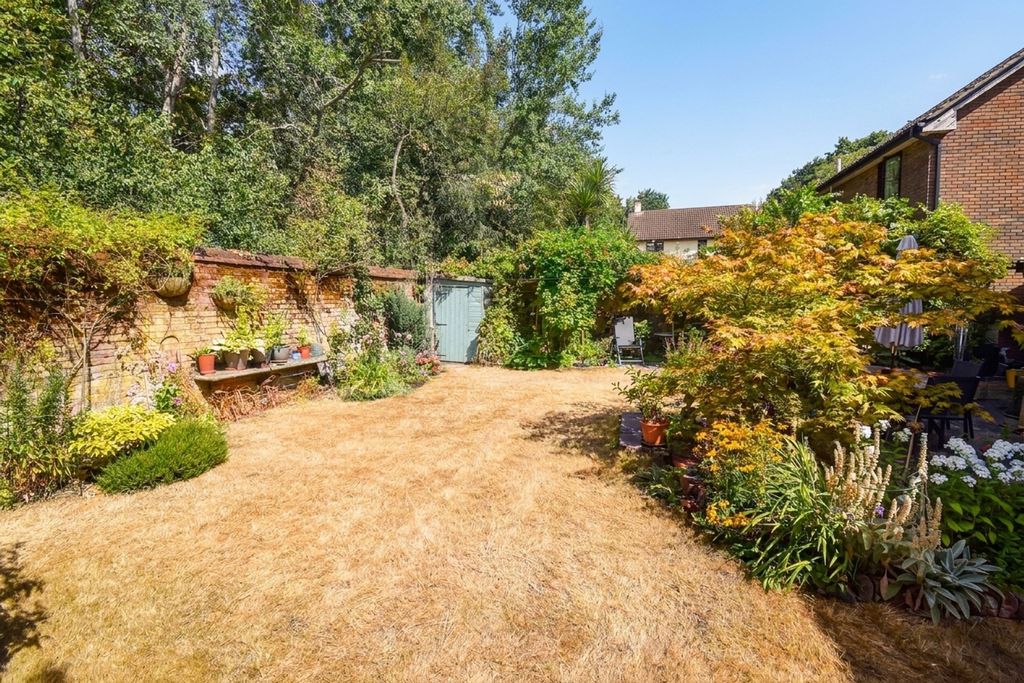 Property photo 3 of 17