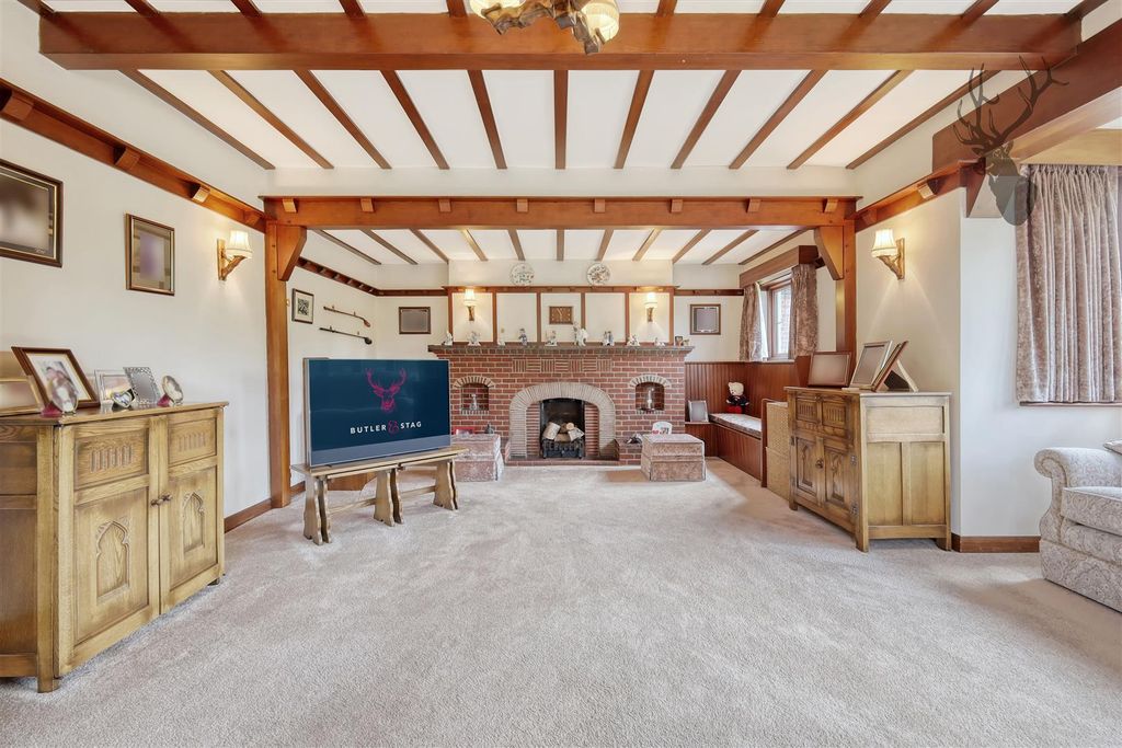 Property photo 2 of 35