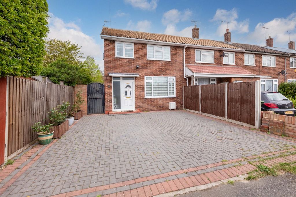 Property photo 1 of 12