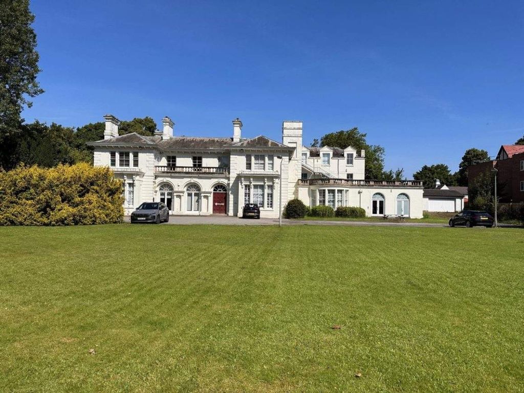 Property photo 1 of 6