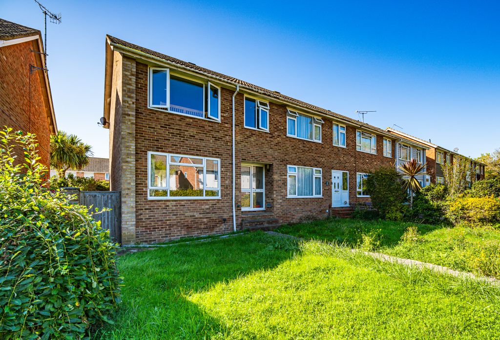 Property photo 1 of 12