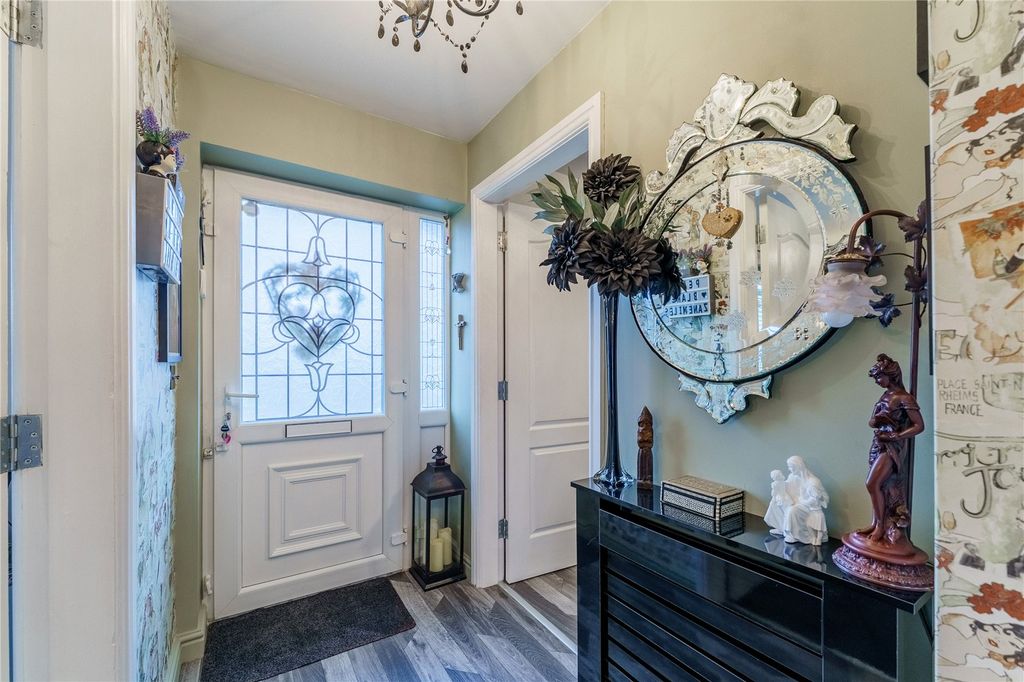 Property photo 2 of 20 Picture No. 28