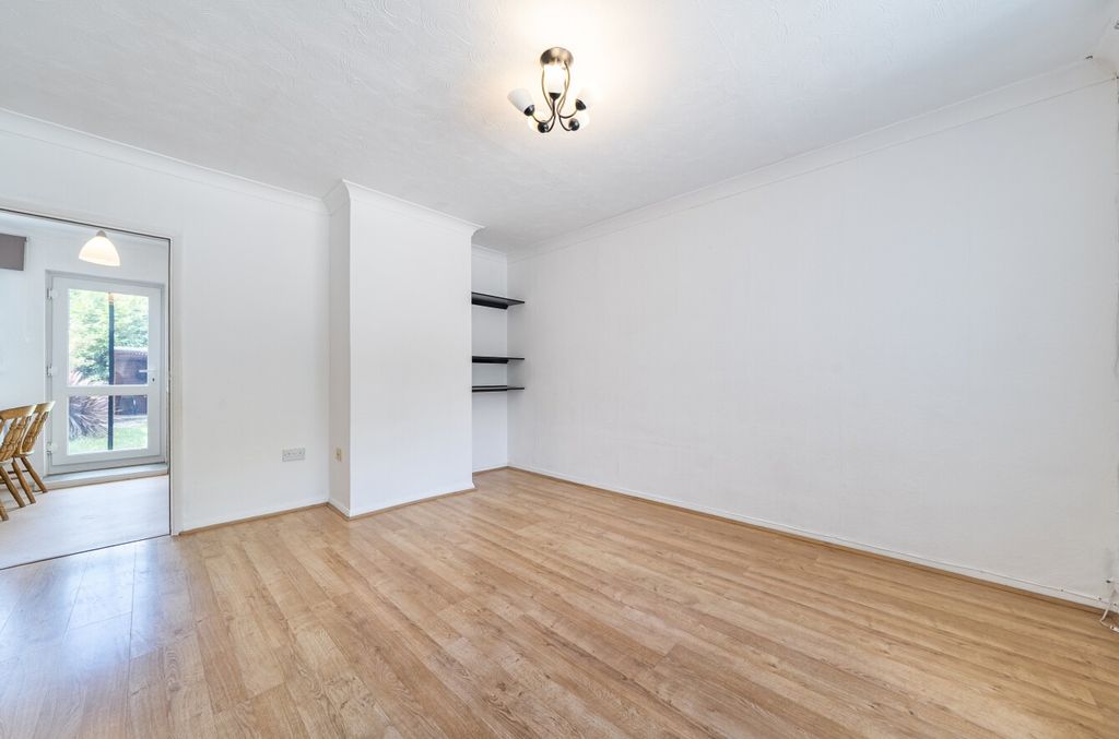 Property photo 2 of 19 5432223