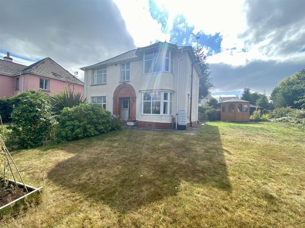 Property photo 1 of 15