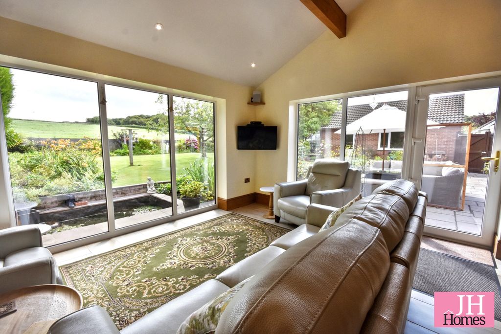 Property photo 2 of 24