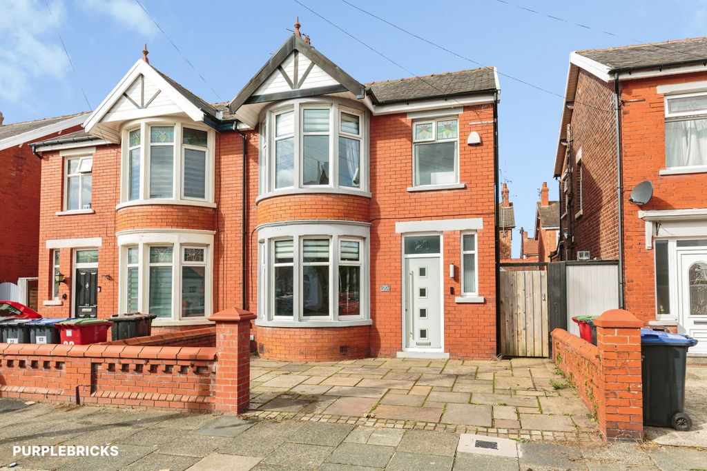 Property photo 1 of 25