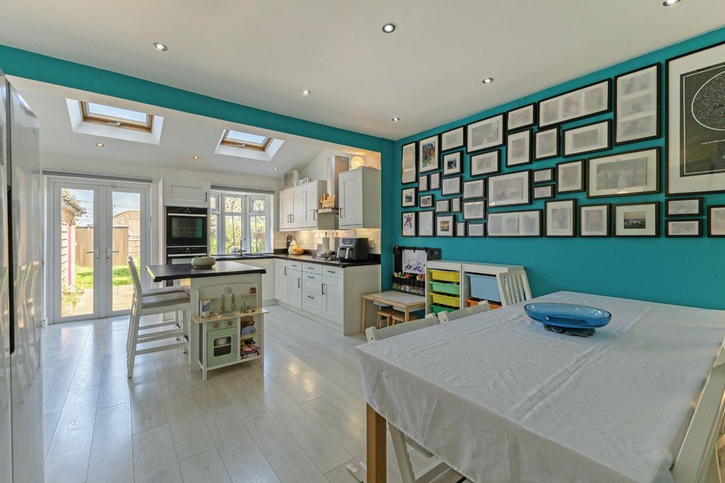 Property photo 2 of 9 Picture No. 05