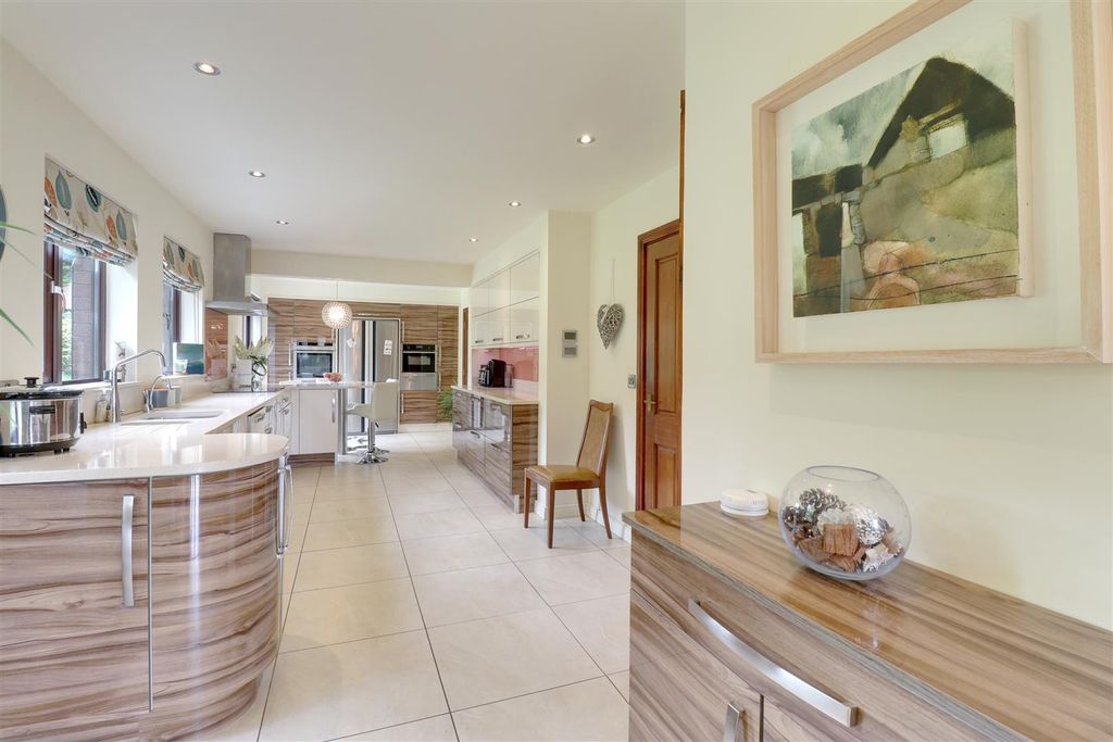 Additional image 7 of 4 bed detached house for sale8 Newtown Park, Newtownards BT23