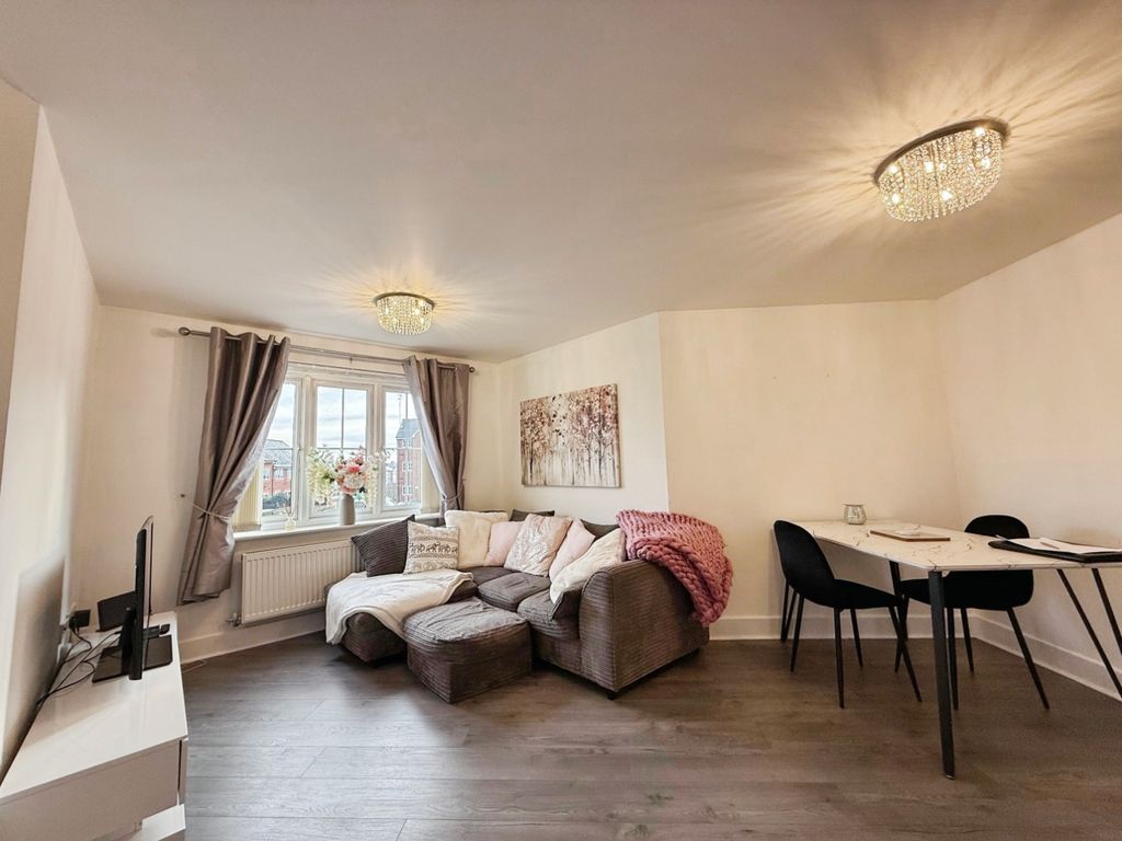 Property photo 2 of 12 Pbox-Img.Jpg