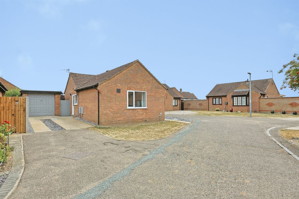 Property photo 2 of 18