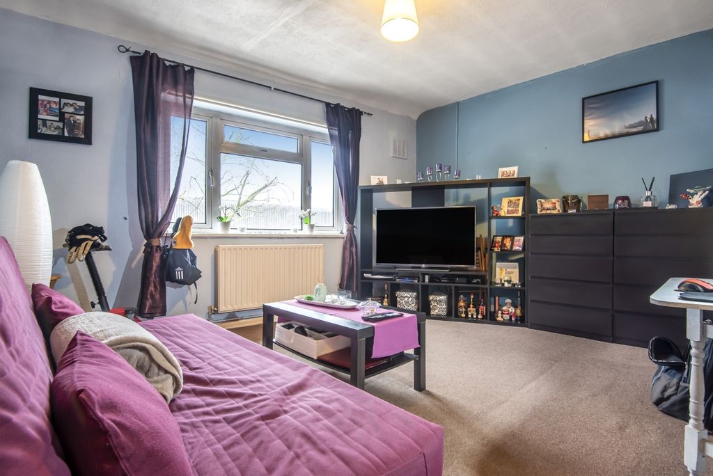 Property photo 2 of 8 568959 (2)