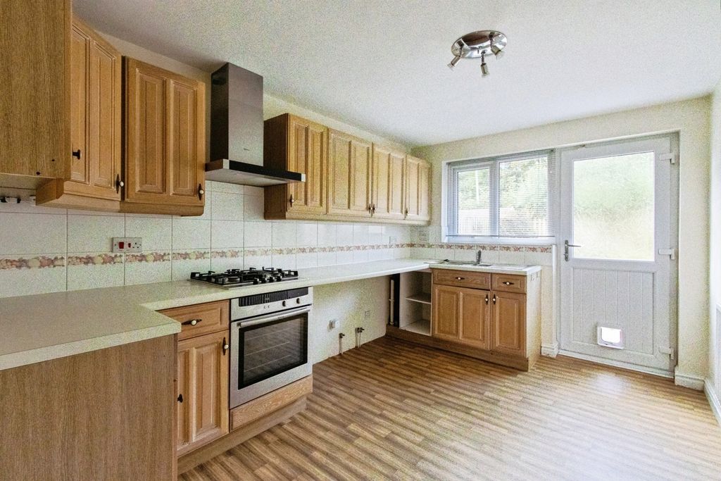 Property photo 3 of 19 Pbox-Img.Jpg