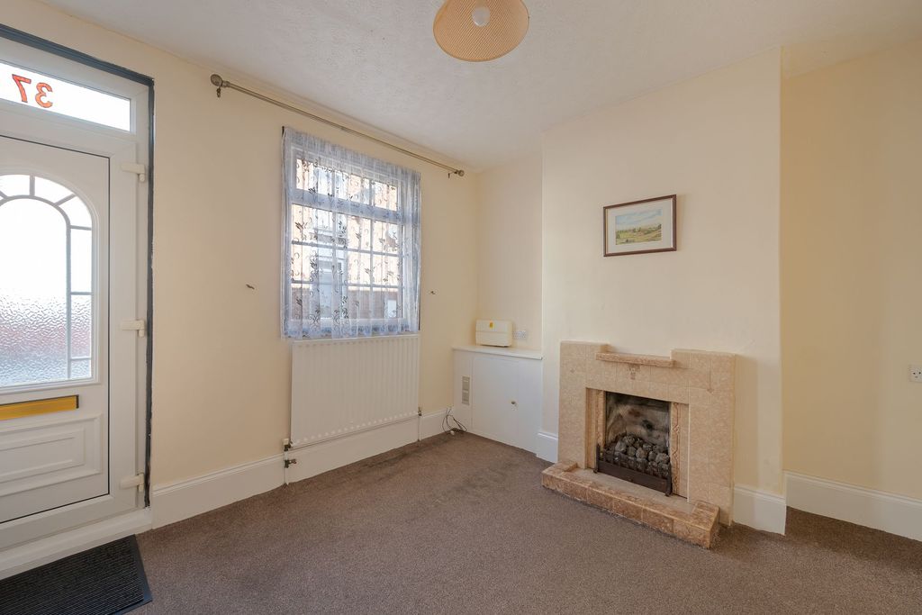Property photo 2 of 22