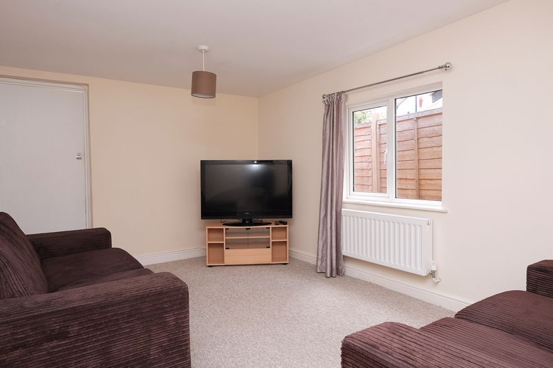 Property photo 3 of 11 Living Room