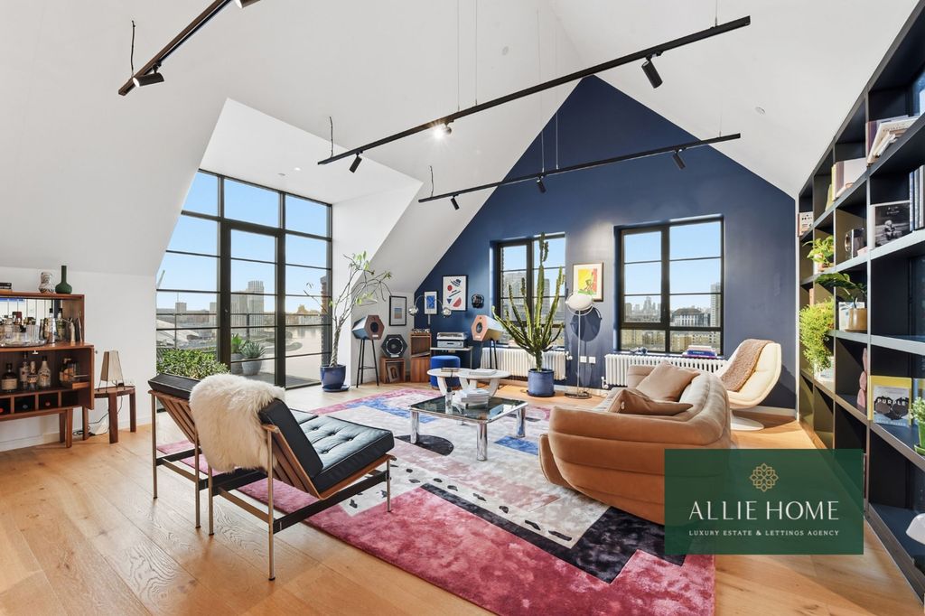 Property photo 1 of 27