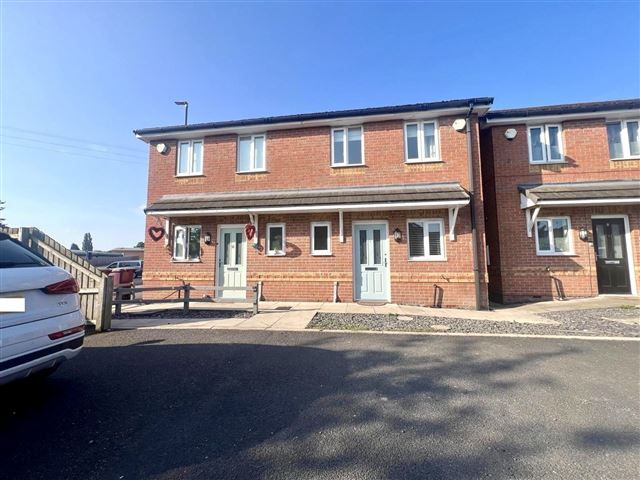Property photo 1 of 14 Front