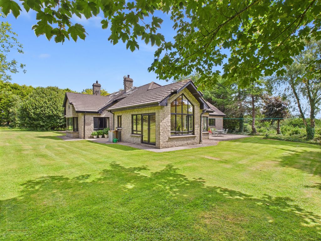 Property photo 3 of 40