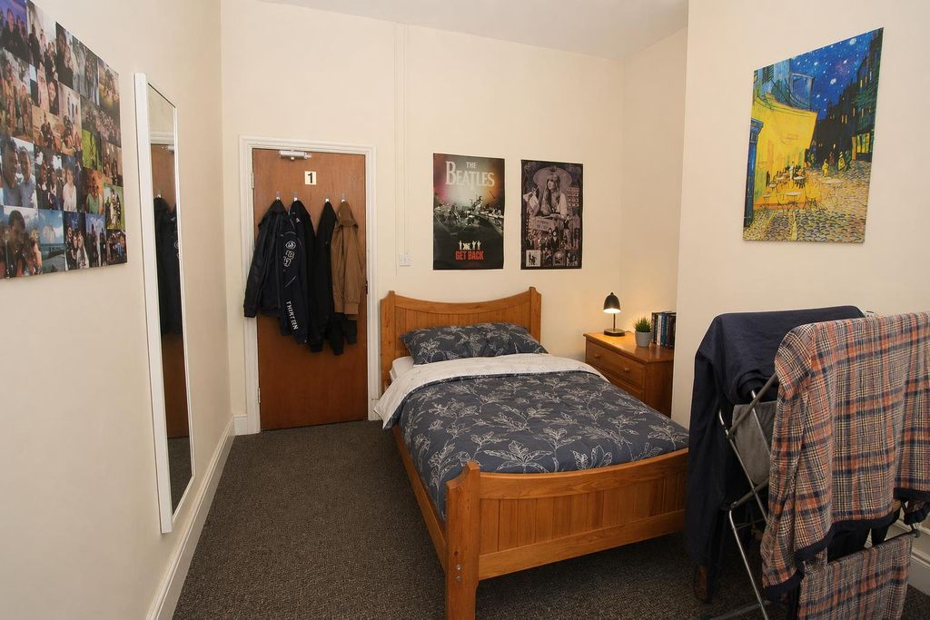 Property photo 1 of 11 22R7 4.Png