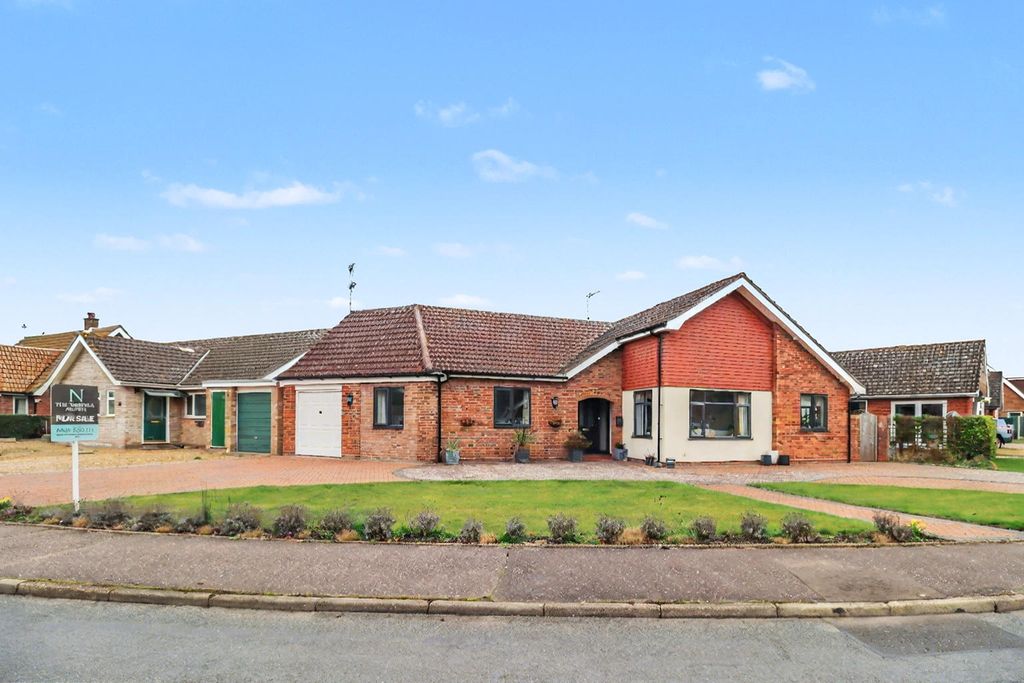 Property photo 1 of 29 4866371