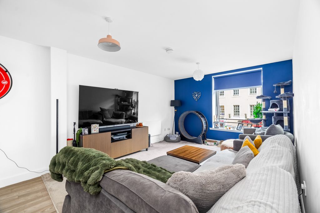 Property photo 2 of 19 Property Image 2