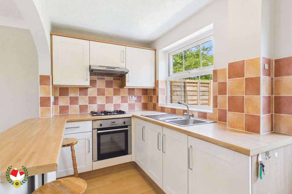 Property photo 3 of 10