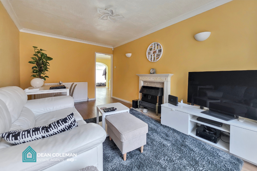 Property photo 3 of 14