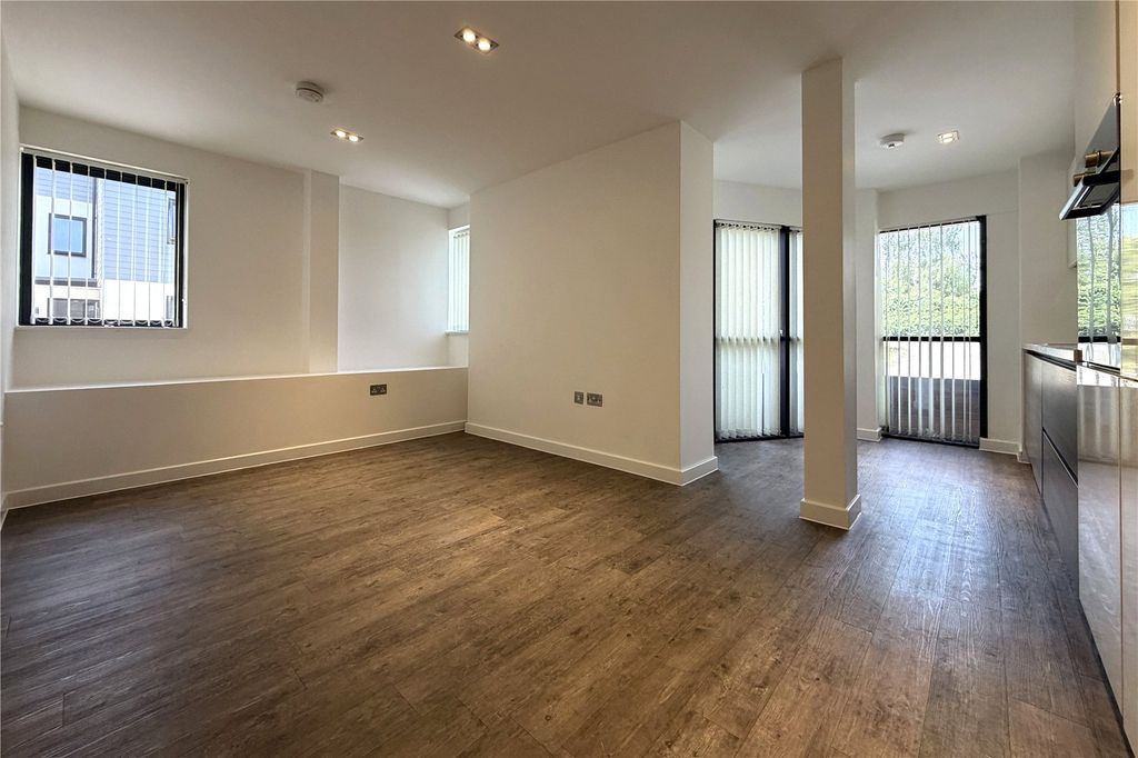 Property photo 2 of 7 Picture No. 26