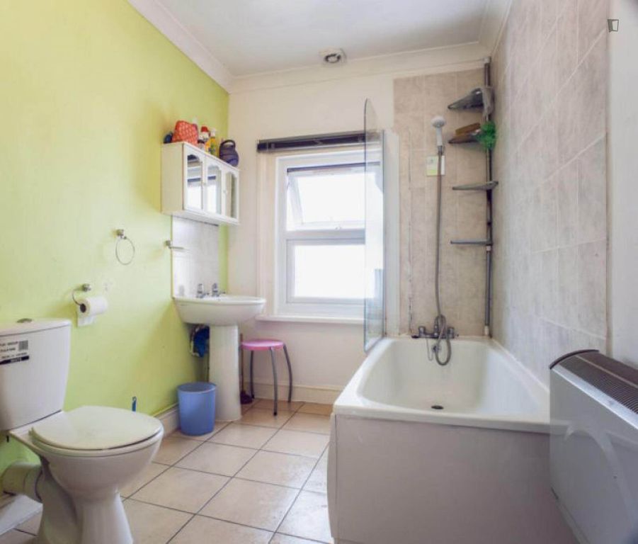 Property photo 2 of 12