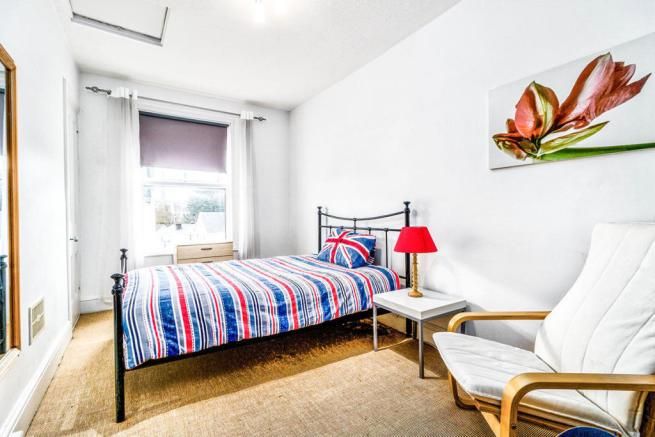 Property photo 3 of 12 55 Wilton Bed.Jpg