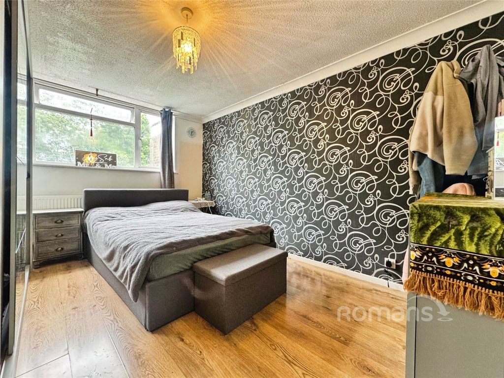 Property photo 3 of 12 Picture No. 13
