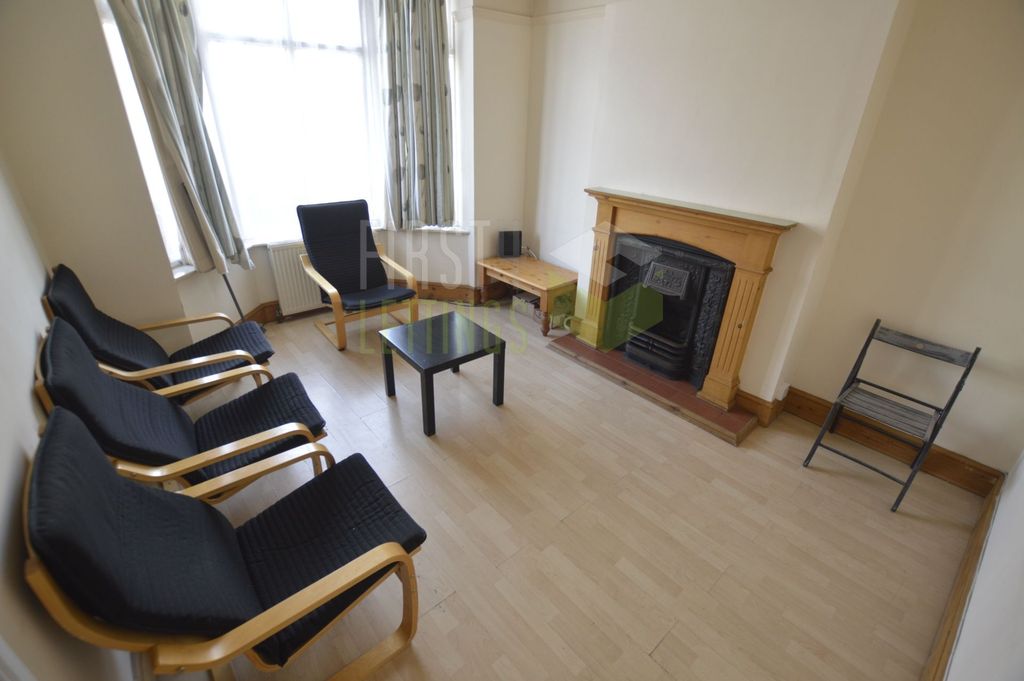 Property photo 2 of 12 Photo 18