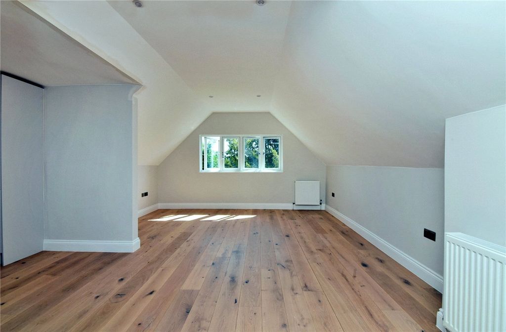 Property photo 2 of 13 Picture No. 05