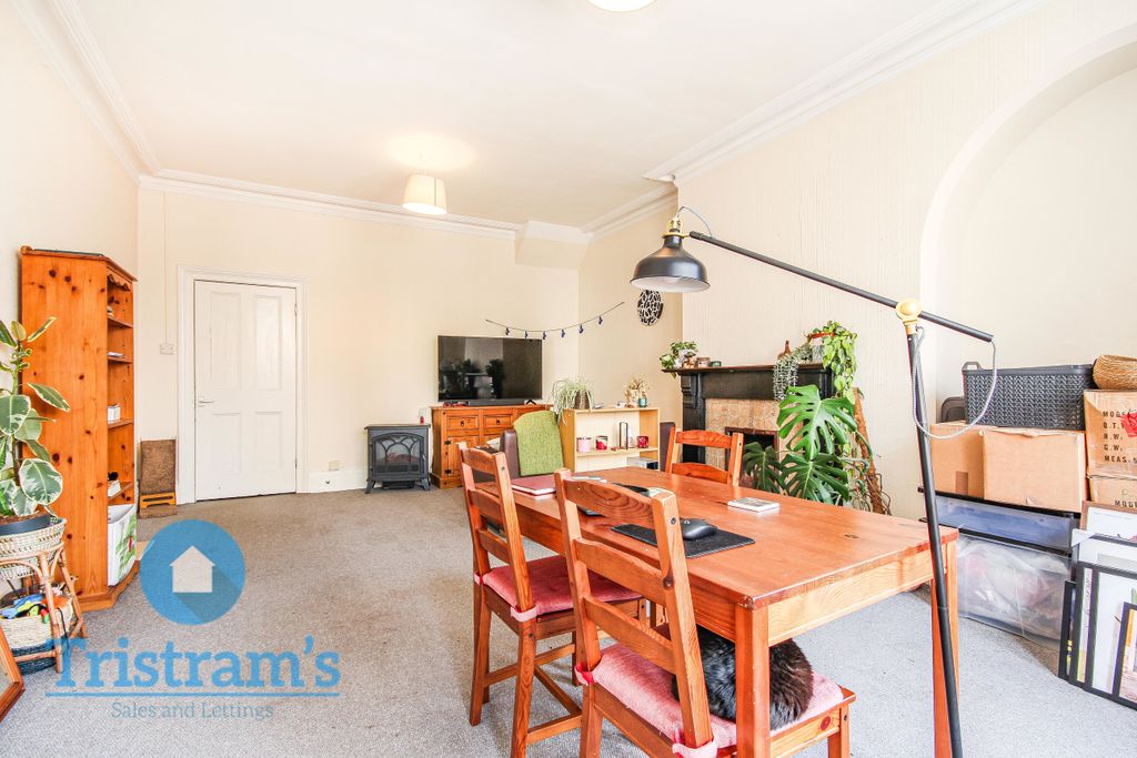 Property photo 2 of 10 Img_2756