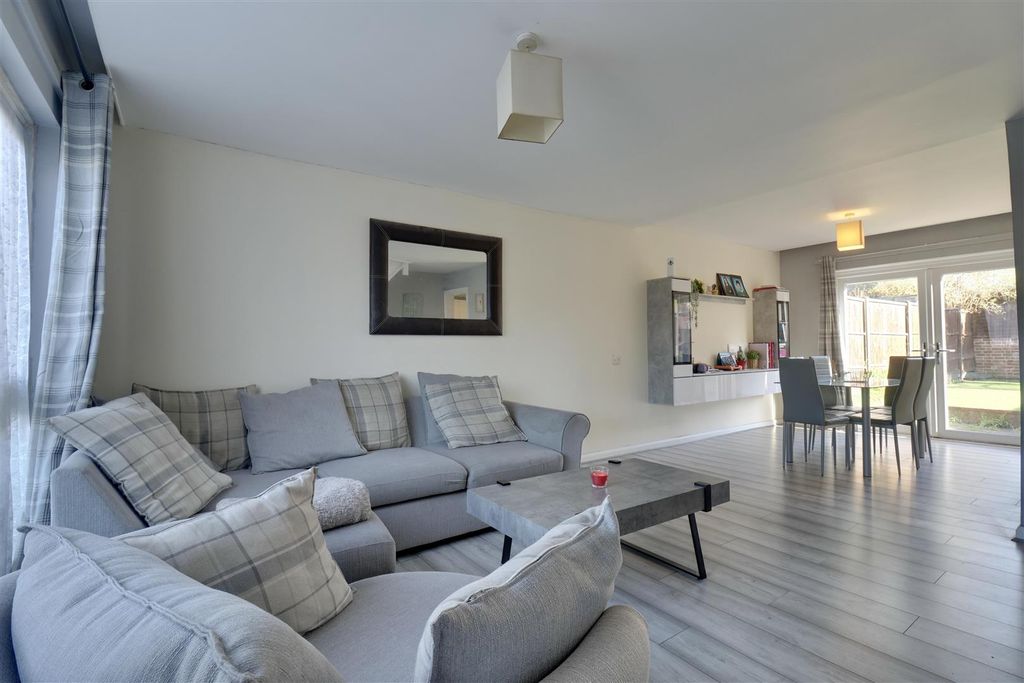 Property photo 1 of 16 2A851Bb6-D60D-4F89-B6Ea-9C664F2625Cb_1_201_A.Jpeg