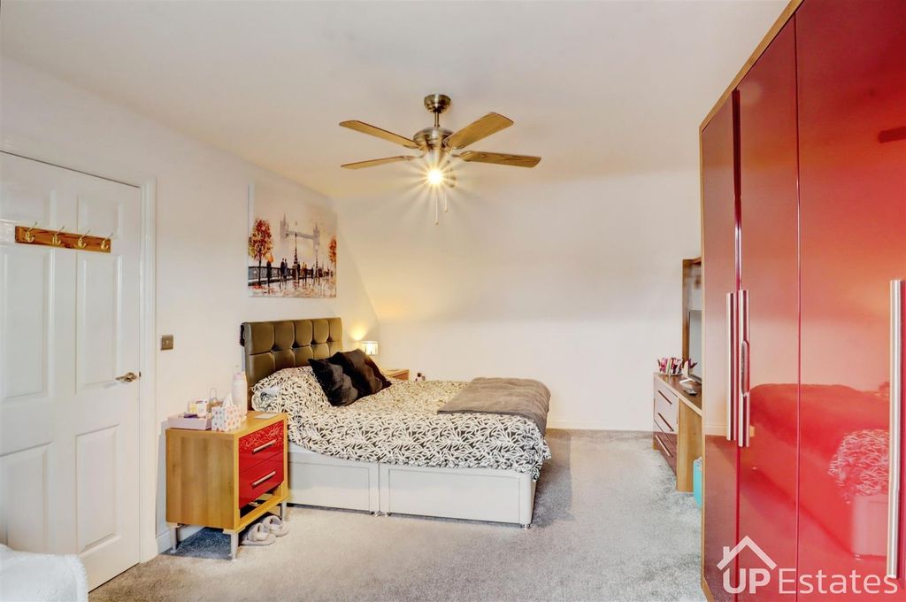 Additional image 19 of 7 bed detached house for saleSnowdrop Close, Bedworth CV12