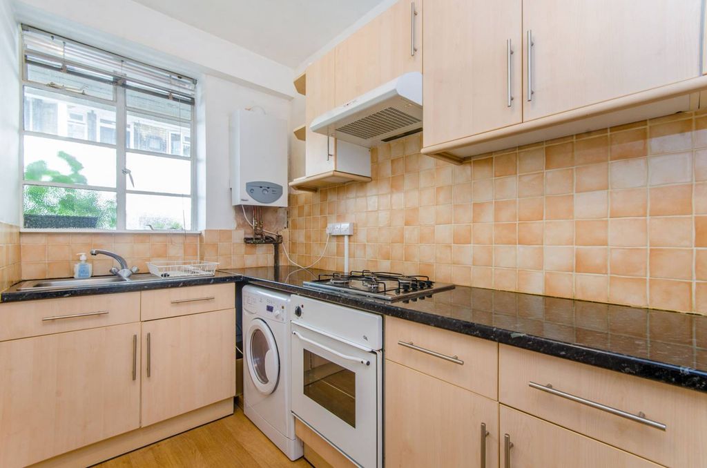 Property photo 1 of 3