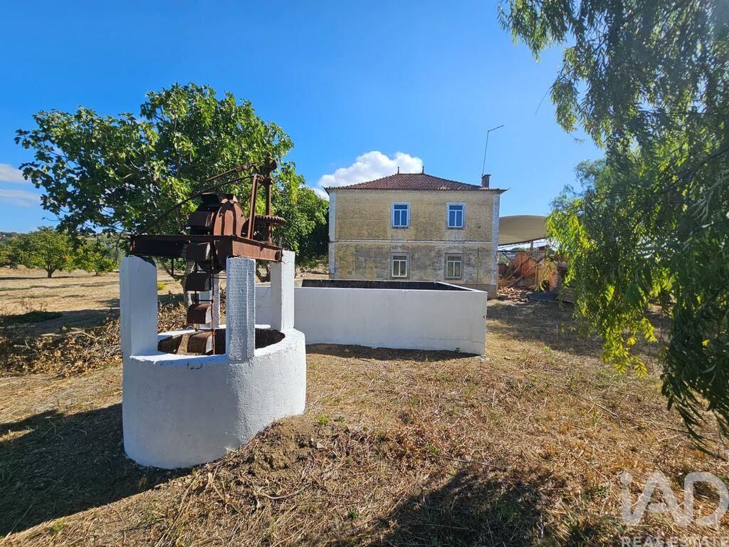 Property photo 1 of 40