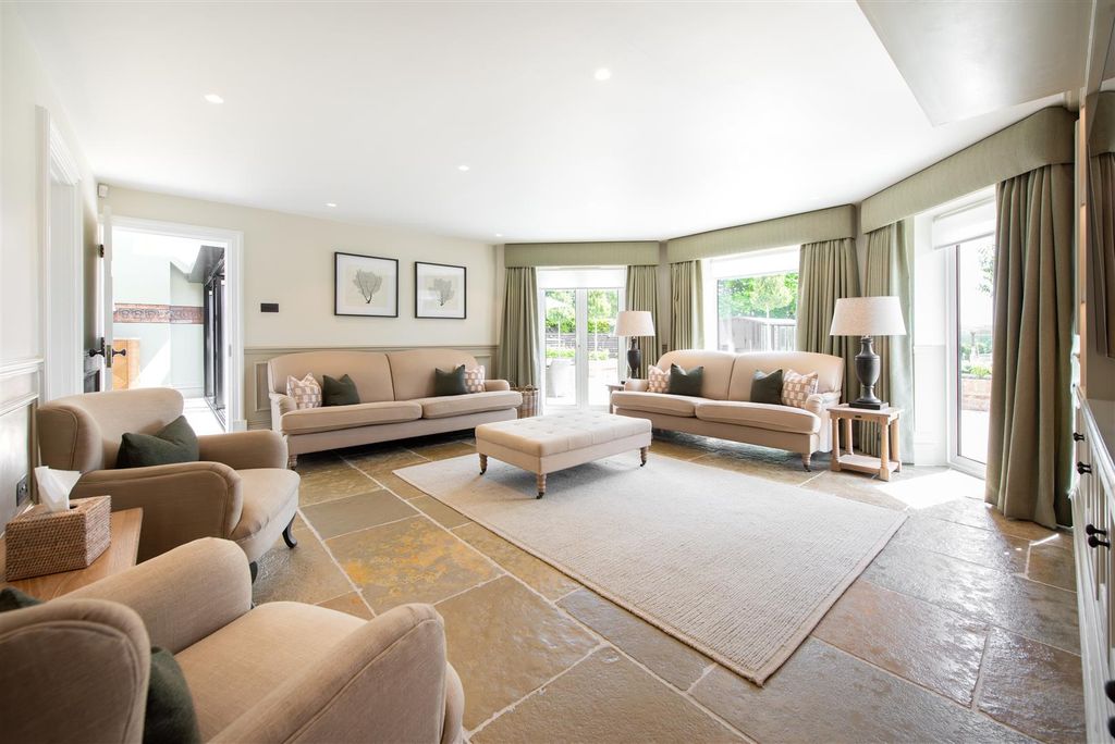 Property photo 3 of 37 Stondon Road