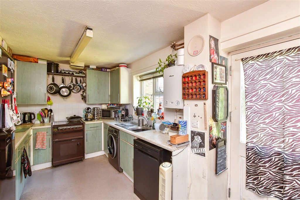 Property photo 2 of 11 Kitchen/ Dining Room