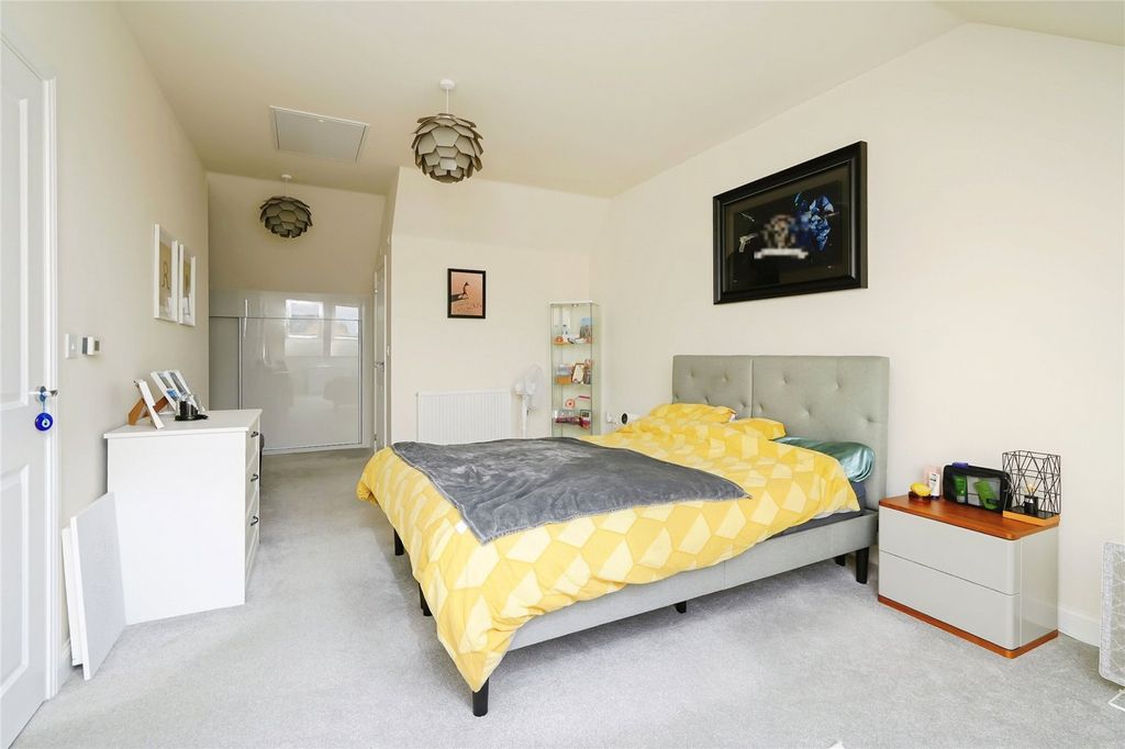 Property photo 3 of 24 Picture No. 37